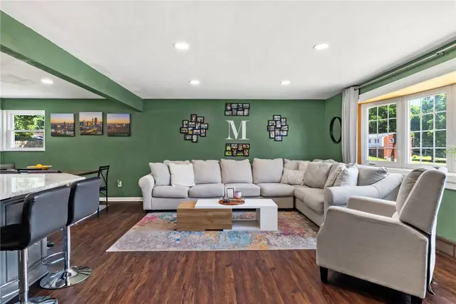 4221 El Rancho Dr gallery image 16