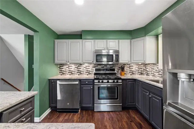 4221 El Rancho Dr gallery image 28
