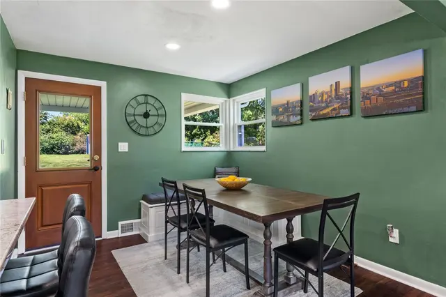 4221 El Rancho Dr gallery image 43