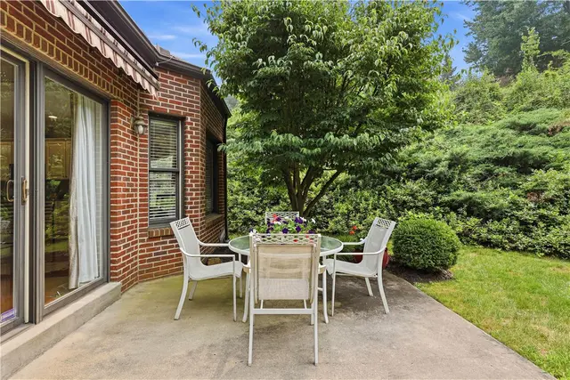 4227 Haut Brion Ct gallery image 30