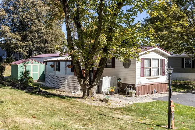 424 Perry Cir gallery image 17