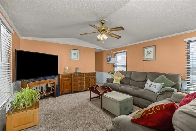 424 Perry Cir gallery image 28