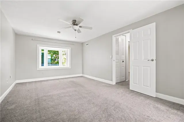 424 Woodcock Drive gallery image 12