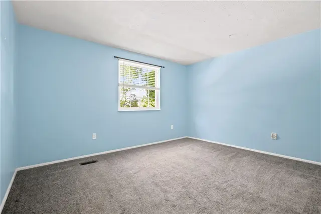 424 Woodcock Drive gallery image 17