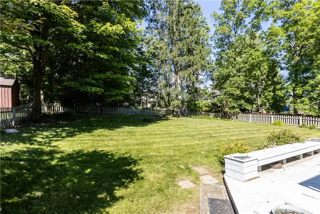 424 Woodcock Drive gallery image 28