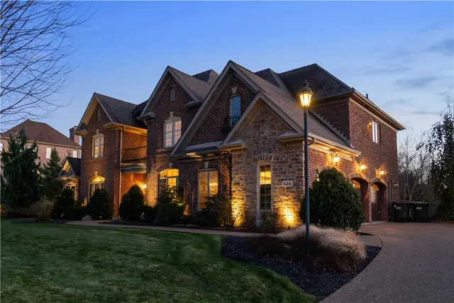 424 Wynstone Dr gallery image 2
