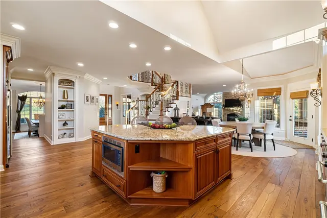 424 Wynstone Dr gallery image 15