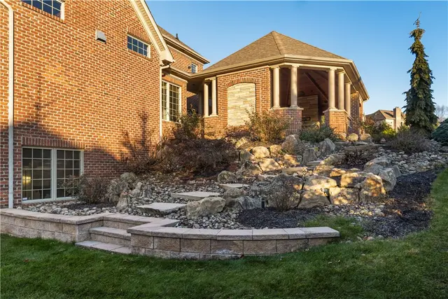 424 Wynstone Dr gallery image 18