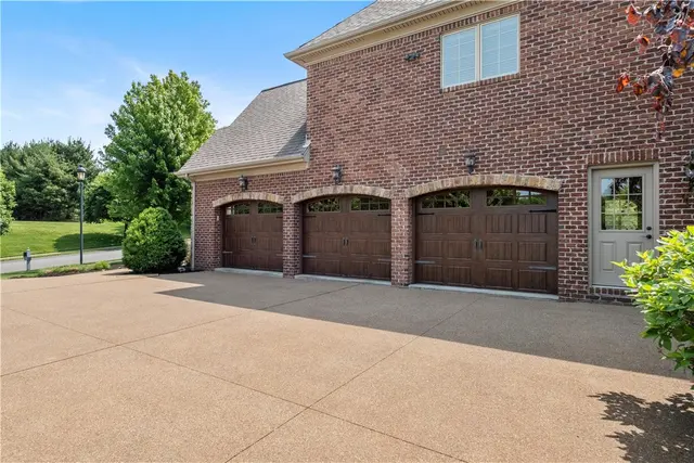 424 Wynstone Dr gallery image 22