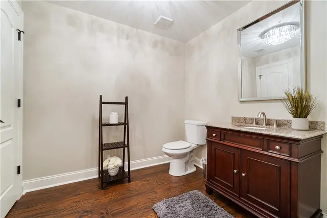 424 Wynstone Dr gallery image 31