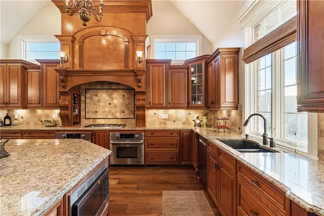 424 Wynstone Dr gallery image 35