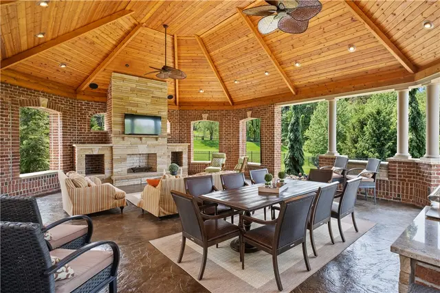 424 Wynstone Dr gallery image 41