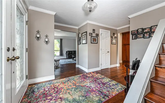4258 Forest Glen Dr gallery image 14