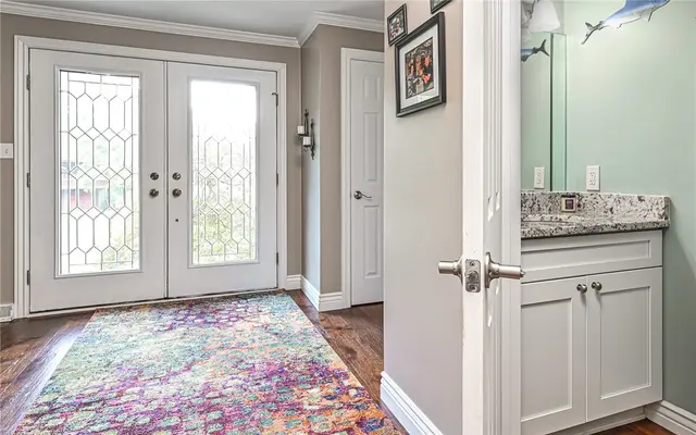 4258 Forest Glen Dr gallery image 17
