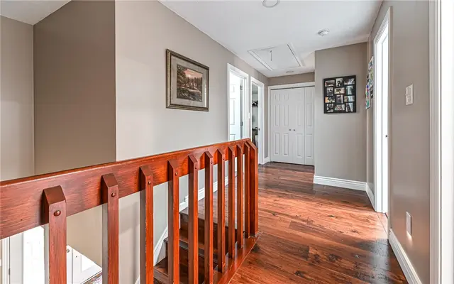 4258 Forest Glen Dr gallery image 35
