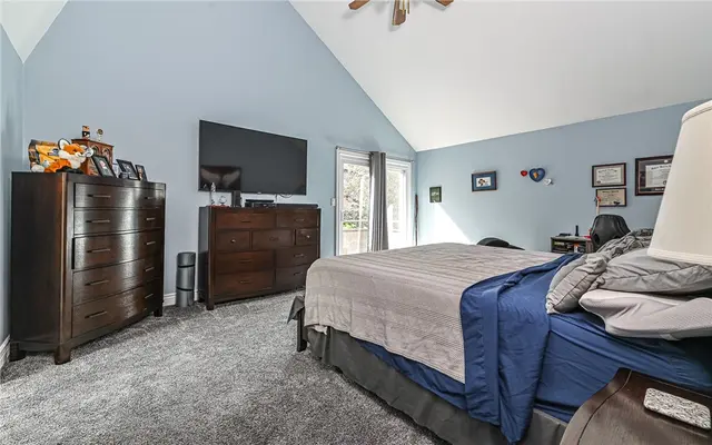 4258 Forest Glen Dr gallery image 38