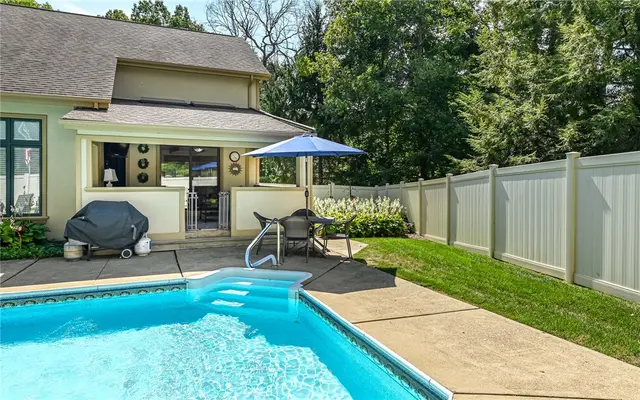 4267 Laurel Ridge Dr gallery image 24