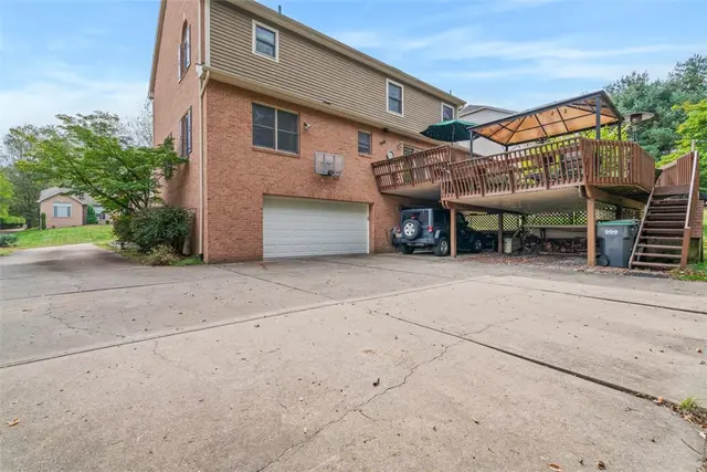429 Fox Meadow Dr gallery image 5
