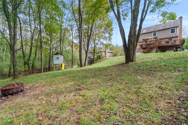 429 Fox Meadow Dr gallery image 13