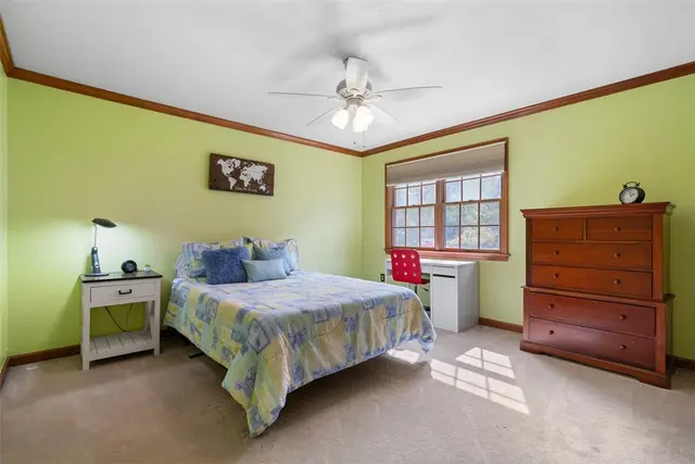 429 Fox Meadow Dr gallery image 14