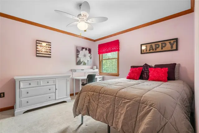 429 Fox Meadow Dr gallery image 17