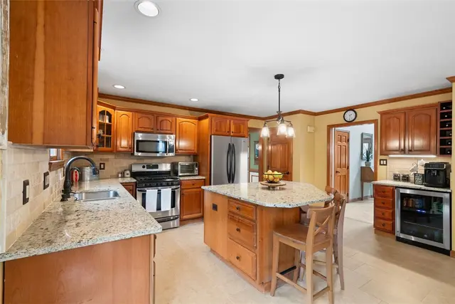429 Fox Meadow Dr gallery image 28