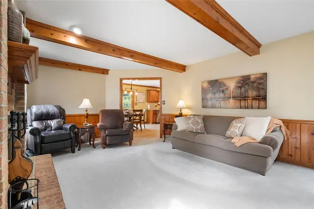 429 Fox Meadow Dr gallery image 34