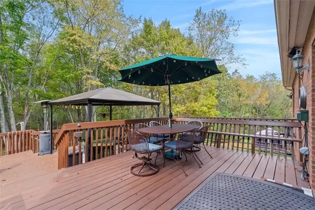 429 Fox Meadow Dr gallery image 39