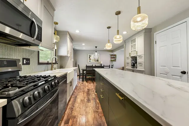 431 Deerfield Dr gallery image 7