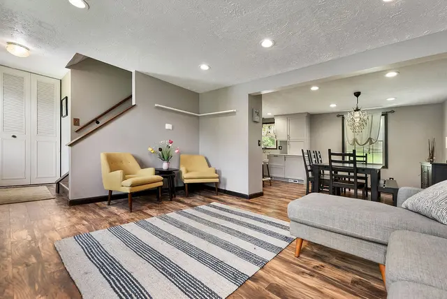 431 Deerfield Dr gallery image 14