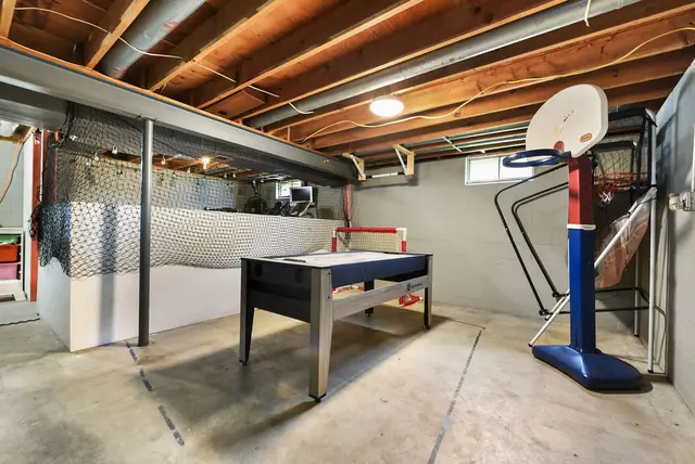 431 Deerfield Dr gallery image 26
