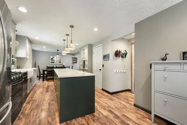431 Deerfield Dr gallery image 49