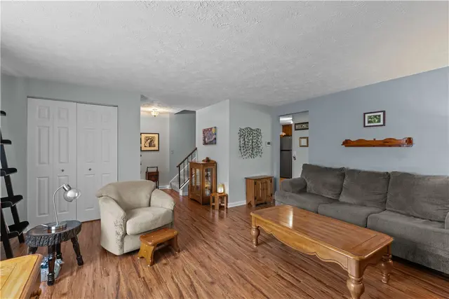 4313 Hemlock Circle gallery image 13