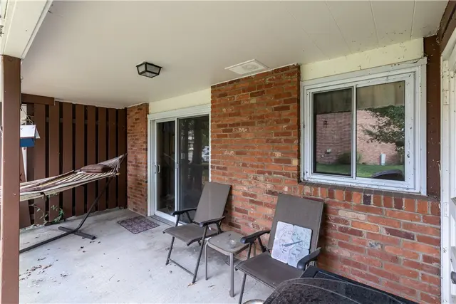 4313 Hemlock Circle gallery image 14