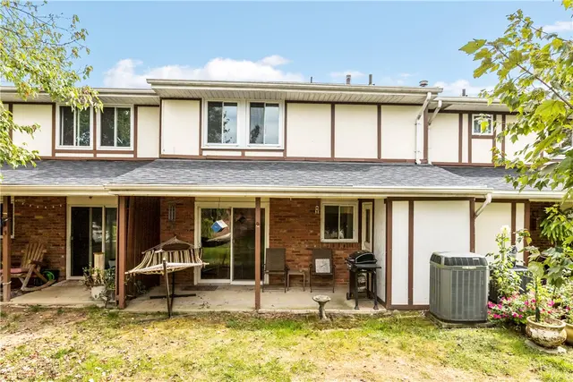 4313 Hemlock Circle gallery image 17