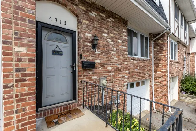 4313 Hemlock Circle gallery image 25