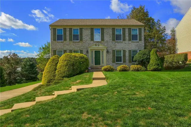 4314 Grandview Drive gallery image 3