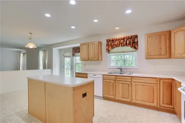 4314 Grandview Drive gallery image 25