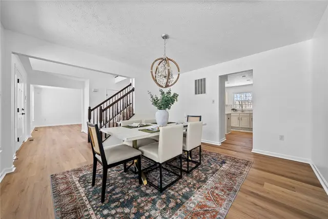 4314 Grandview gallery image 5
