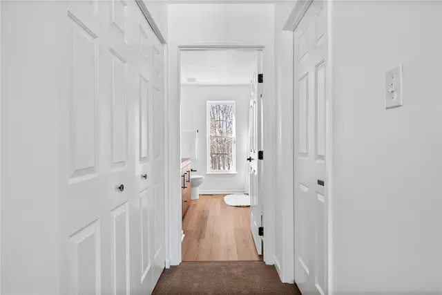 4314 Grandview gallery image 20