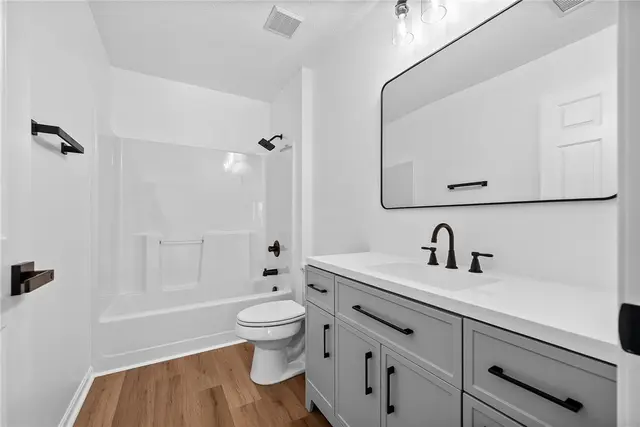 4314 Grandview gallery image 24