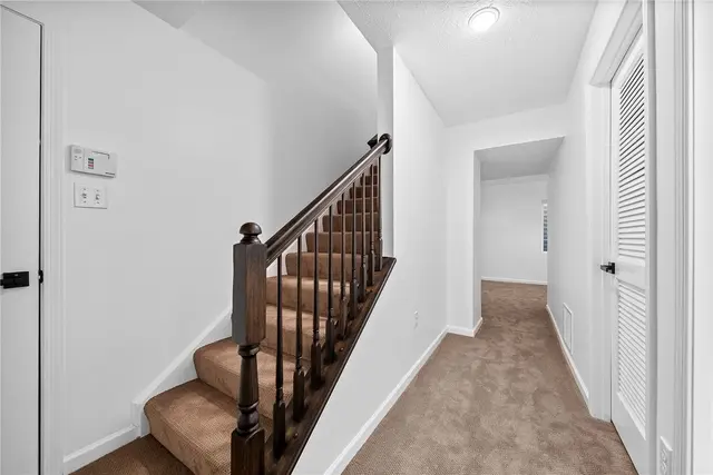 4314 Grandview gallery image 25