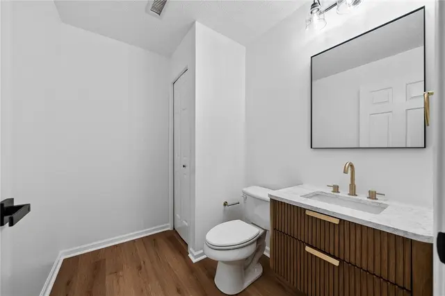 4314 Grandview gallery image 26