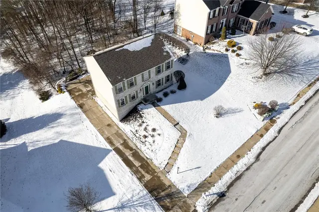 4314 Grandview gallery image 30