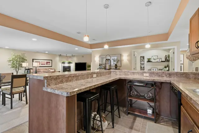 4324 Muirfield DRIVE gallery image 19