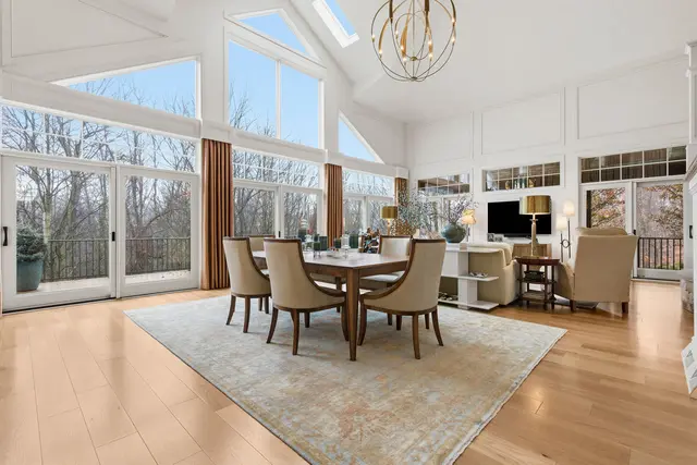 4324 Muirfield DRIVE gallery image 23