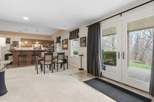 4324 Muirfield DRIVE gallery image 30