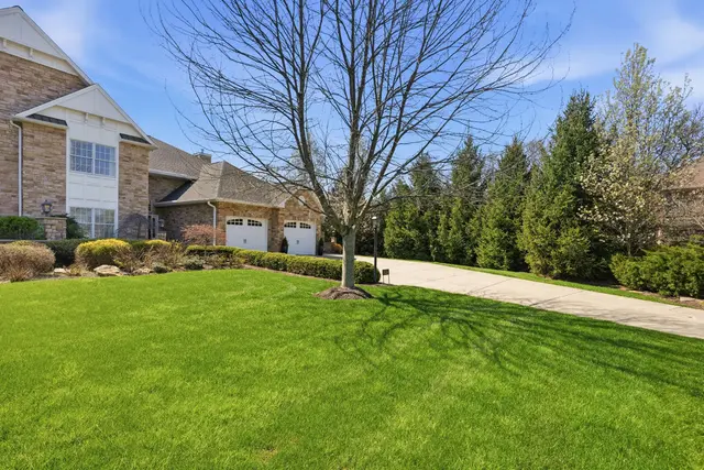 4324 Muirfield DRIVE gallery image 33