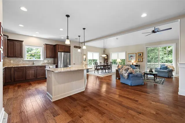 4326 Muirfield Drive gallery image 14