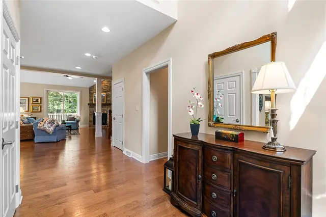 4326 Muirfield Drive gallery image 26